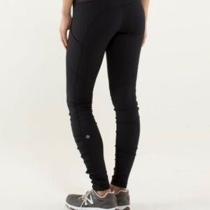 Lululemon | Black Leggings w/ Ruched Ankles | Size 4